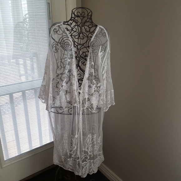 White Lily Cover Up - Picture 6 of 11